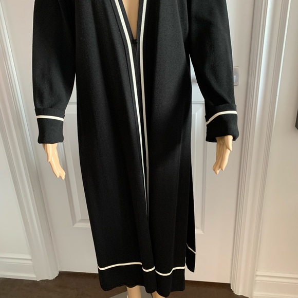 WINDSMOOR Long Cardigan - Picture 2 of 9